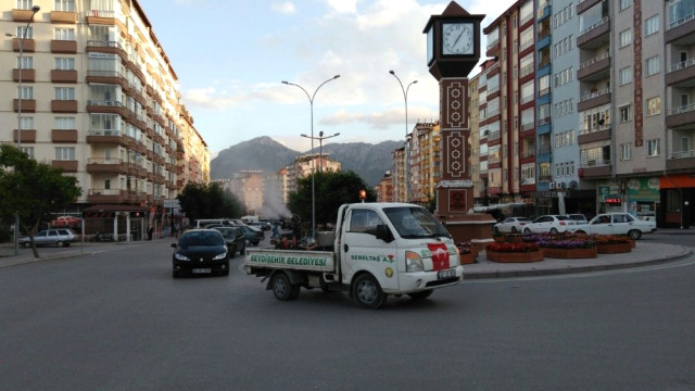 Seydişehir Belediyesinden Sinekle Mücadele