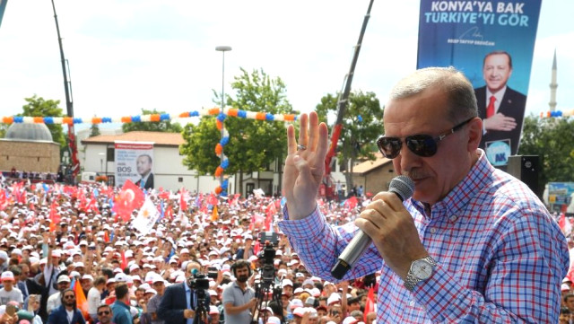 Economist: Erdoğan Vatansever Türklerden Kendi Zayıflattığı Dövizi Kurtarmalarını İstiyor