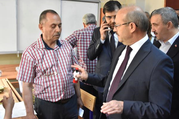 Konya’da Siyasetçiler Oyunu Kullandı