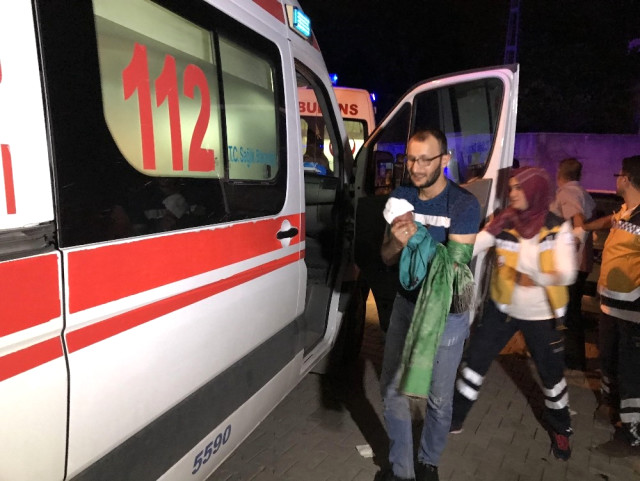 Torpil Atma Meselesi İki Aile Arasında Kavgaya Döndü: 9 Yaralı