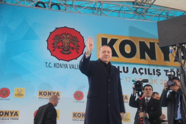 Cumhurbaşkanı Erdoğan Konya’da Sevgi Gösterileriyle Karşılandı