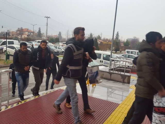 Konya’da Uyuşturucu Operasyonu Şüphelileri Adliyede