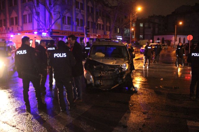 Konya’da Polis Aracı ile Ambulans Çarpıştı: 5 Yaralı