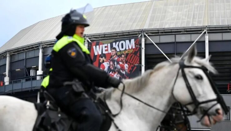 Hollanda Muhteşem Ligi’nde Feyenoord-Ajax Maçı Grev Nedeniyle Ertelendi