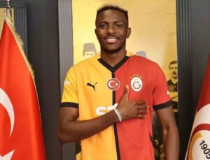 Osimhen UEFA listesinde var mı, lisansı çıktı mı?