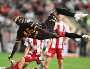 Victor Osimhen dünyanın en yeterli futbolcusu mükafatı için nasıl oy verilir ( IFFHS )?