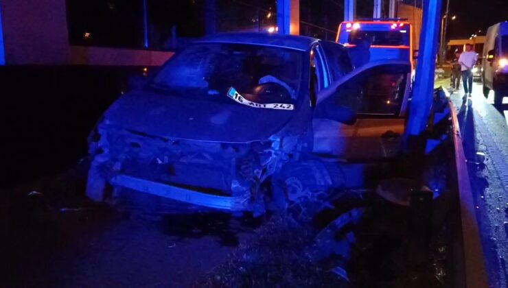 Bursa’da araba ile kamyonet çarpıştı: 2 yaralı